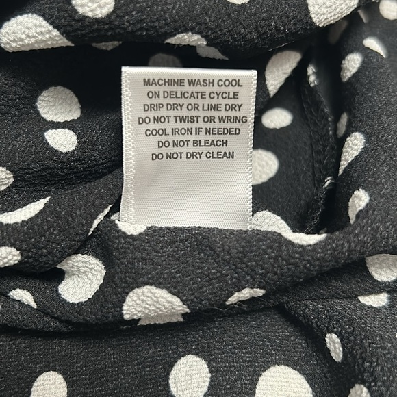 Cathy Tunic Black & White polka dot with accents EUC - Picture 7 of 7